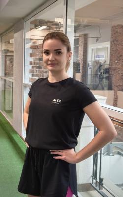 Инструктор групповых программ Ревякина  Алёна